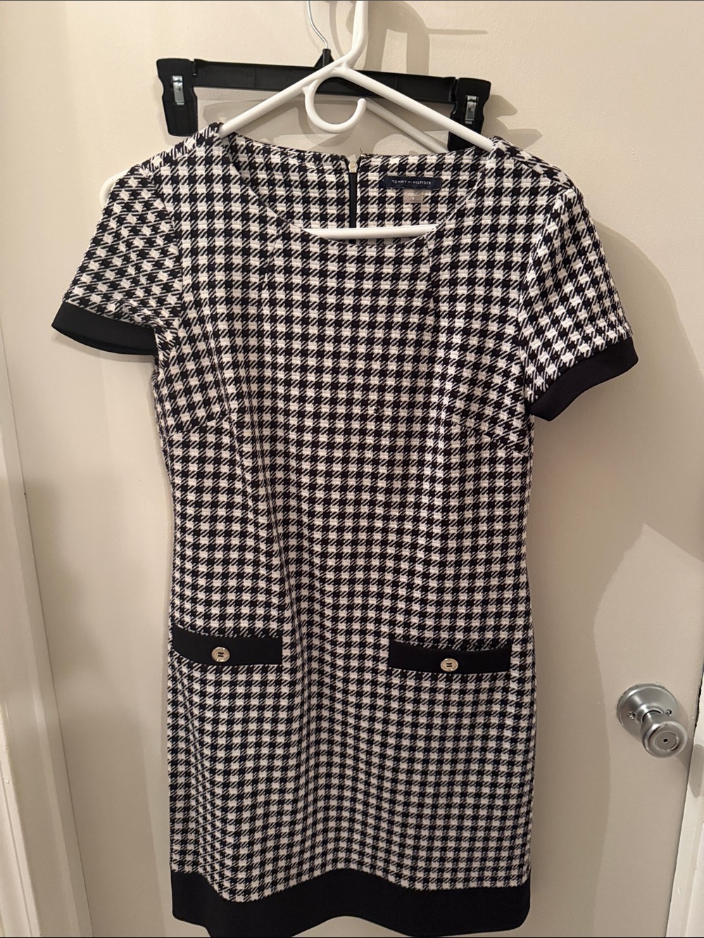 Tommy Hilfiger Black and White Houndstooth Short Sleeve Shift Dress